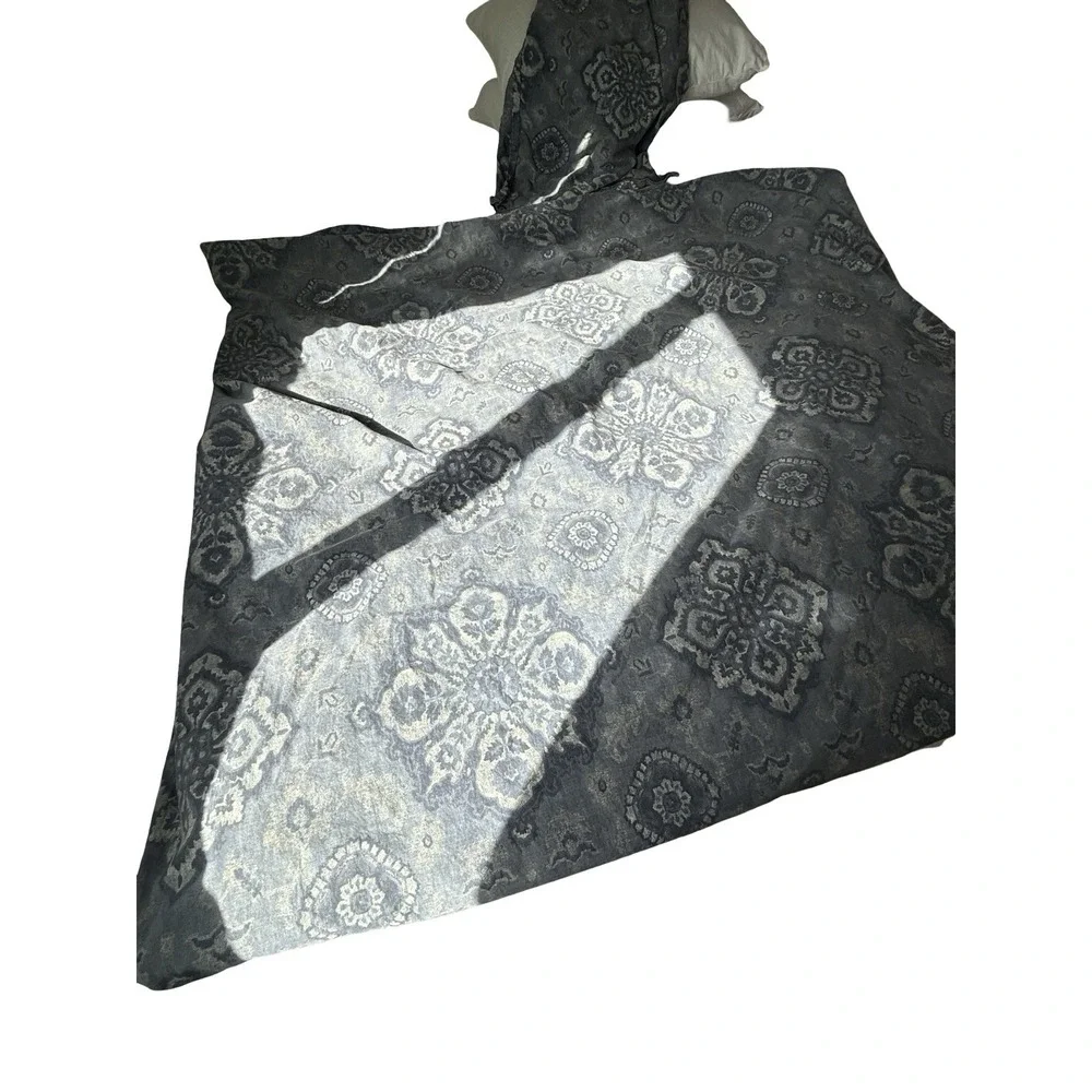 Pottery Barn Giovanna Medallion Blue Gray King/Cal.‎ King Duvet + 1 Sham